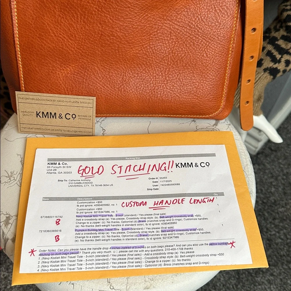 Offers? KMM &Co pumpkin bulldog, mini travel tote NEW - Picture 4 of 10